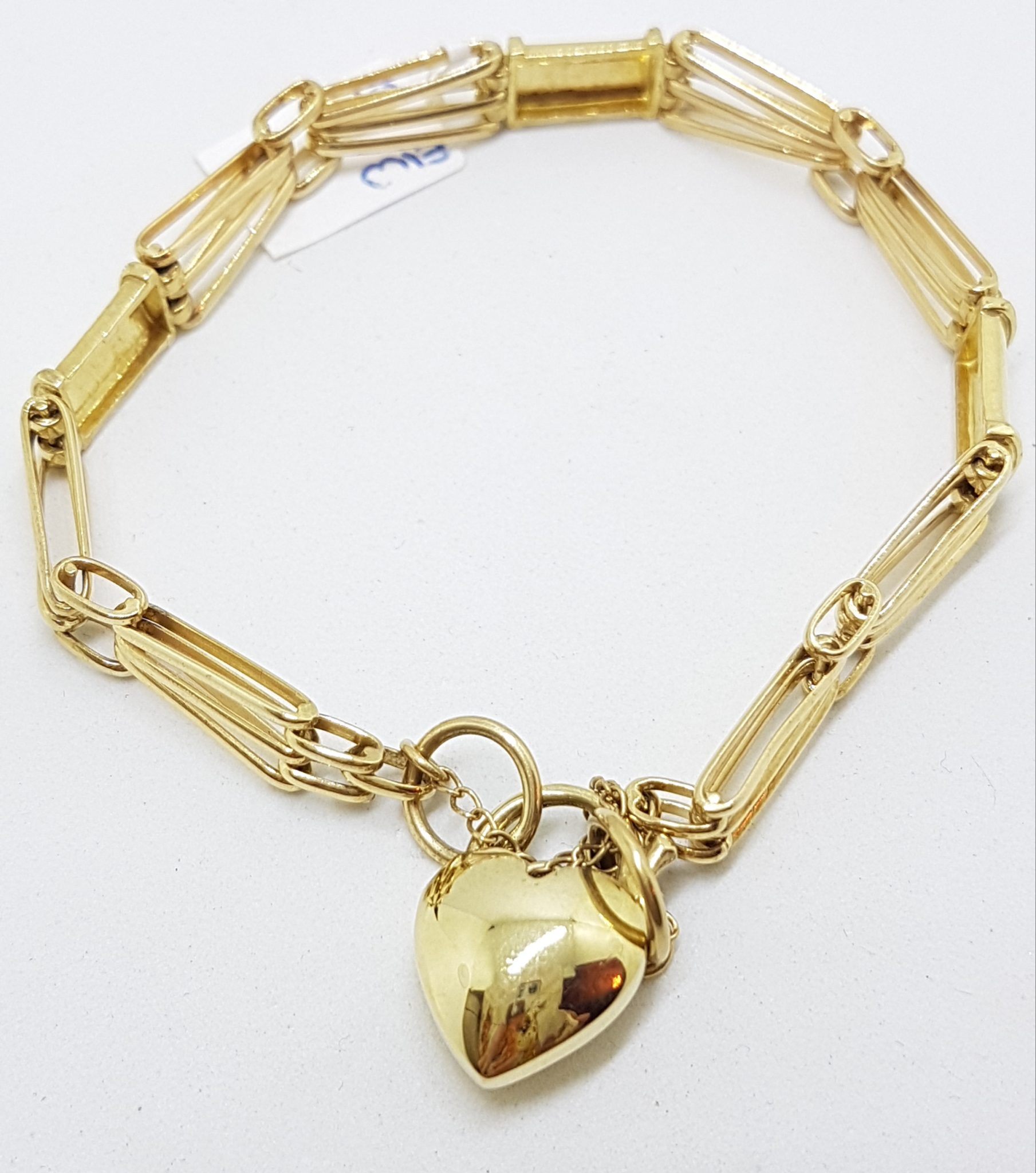 20200623_195739 9ct Yellow Gold Gate Link Bracelet with Puffy Heart Shape Padlock Clasp