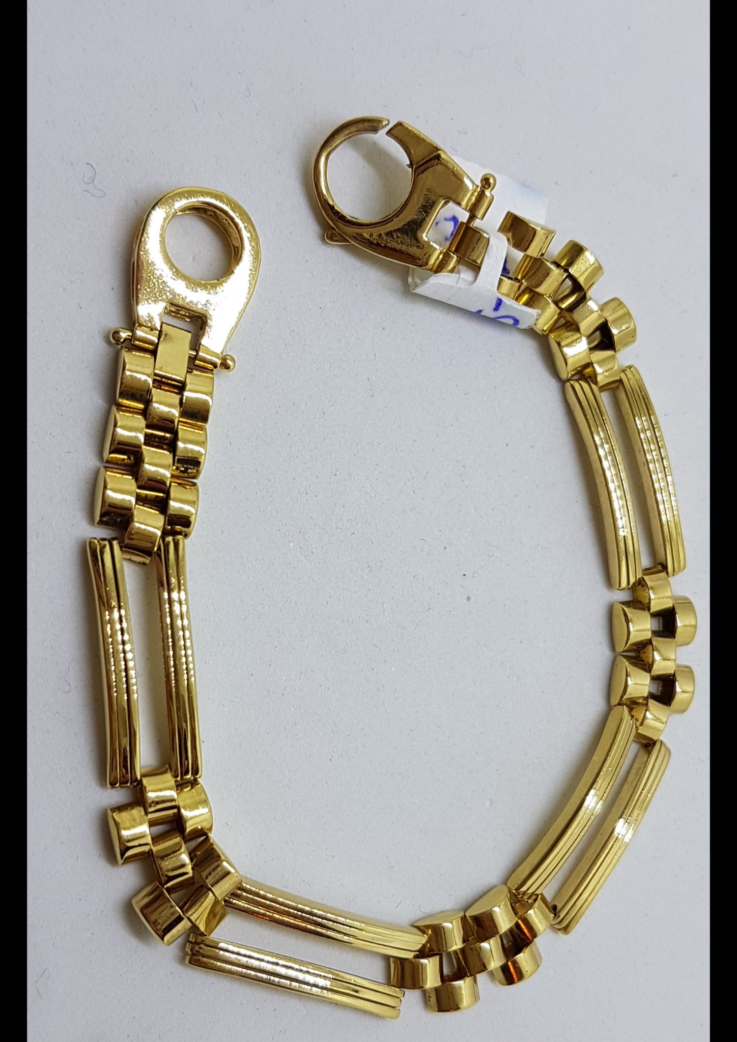20200623_202206 18ct Yellow Gold Wide and Heavy Link Bracelet - Ladies / Gents