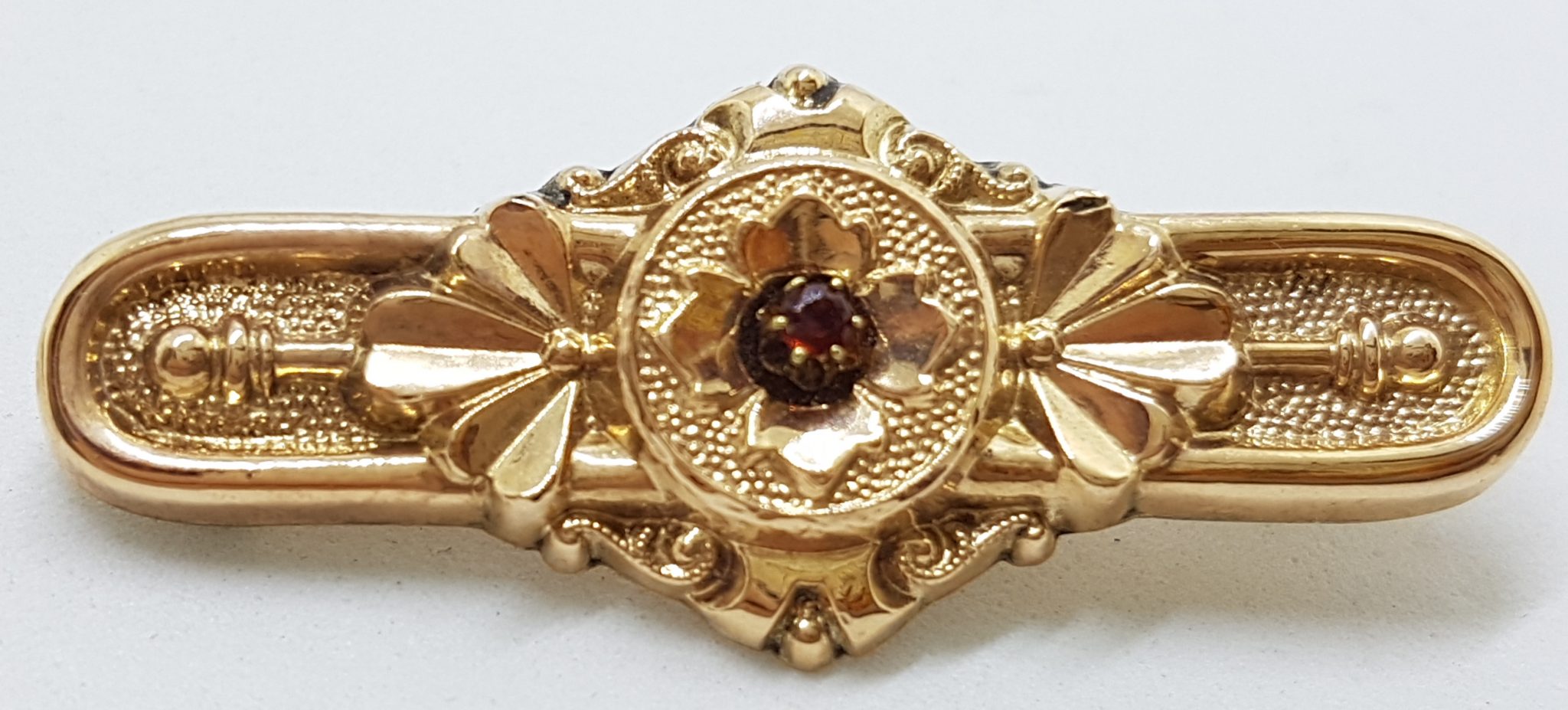 9ct Rose Gold Garnet Ornate Bar Brooch – Antique / Vintage