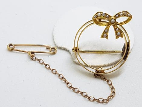 15ct Yellow Gold Seedpearl Bow on Round Brooch – Antique / Vintage