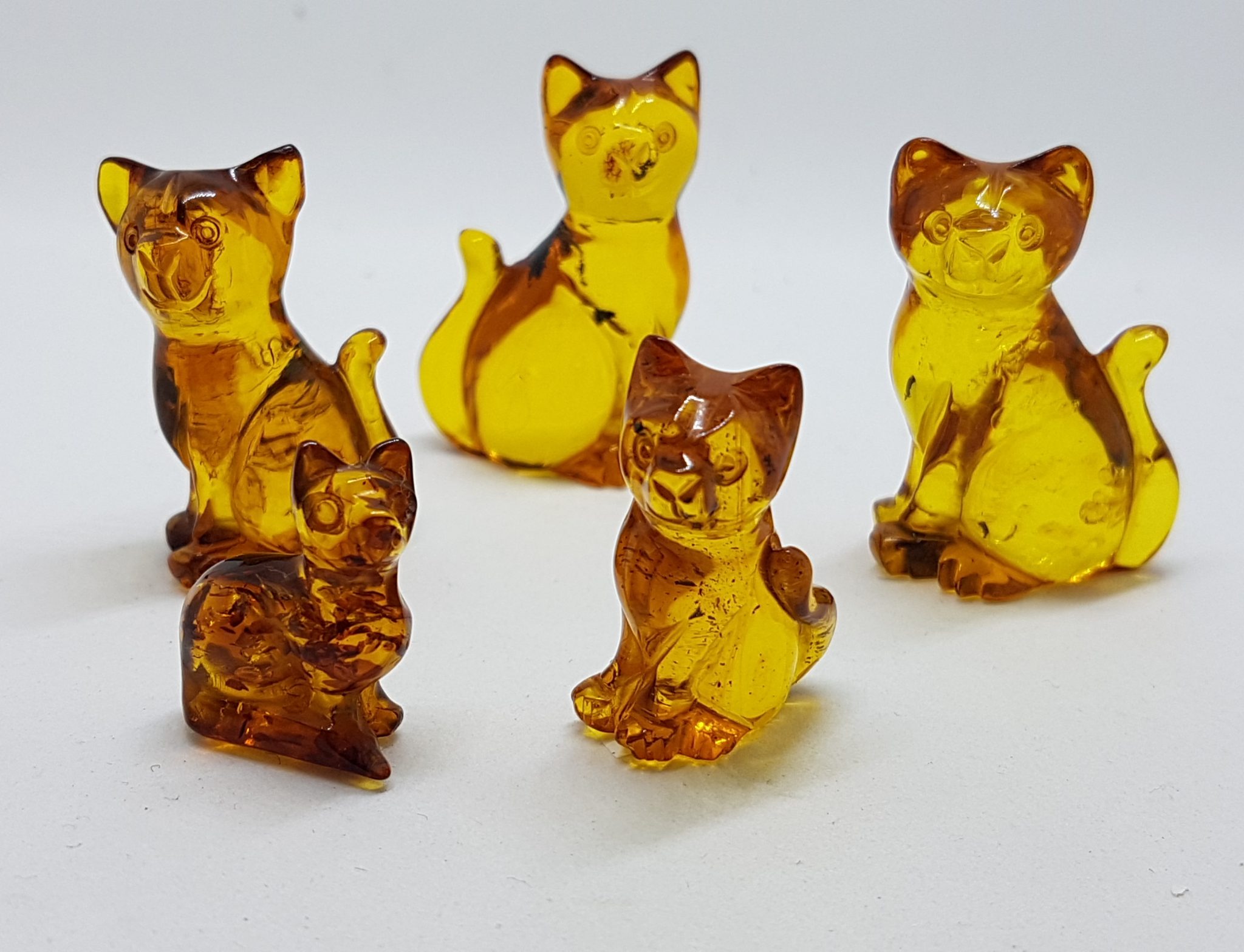 Hand Carved Natural Baltic Amber Small Cat Figurine / Statue