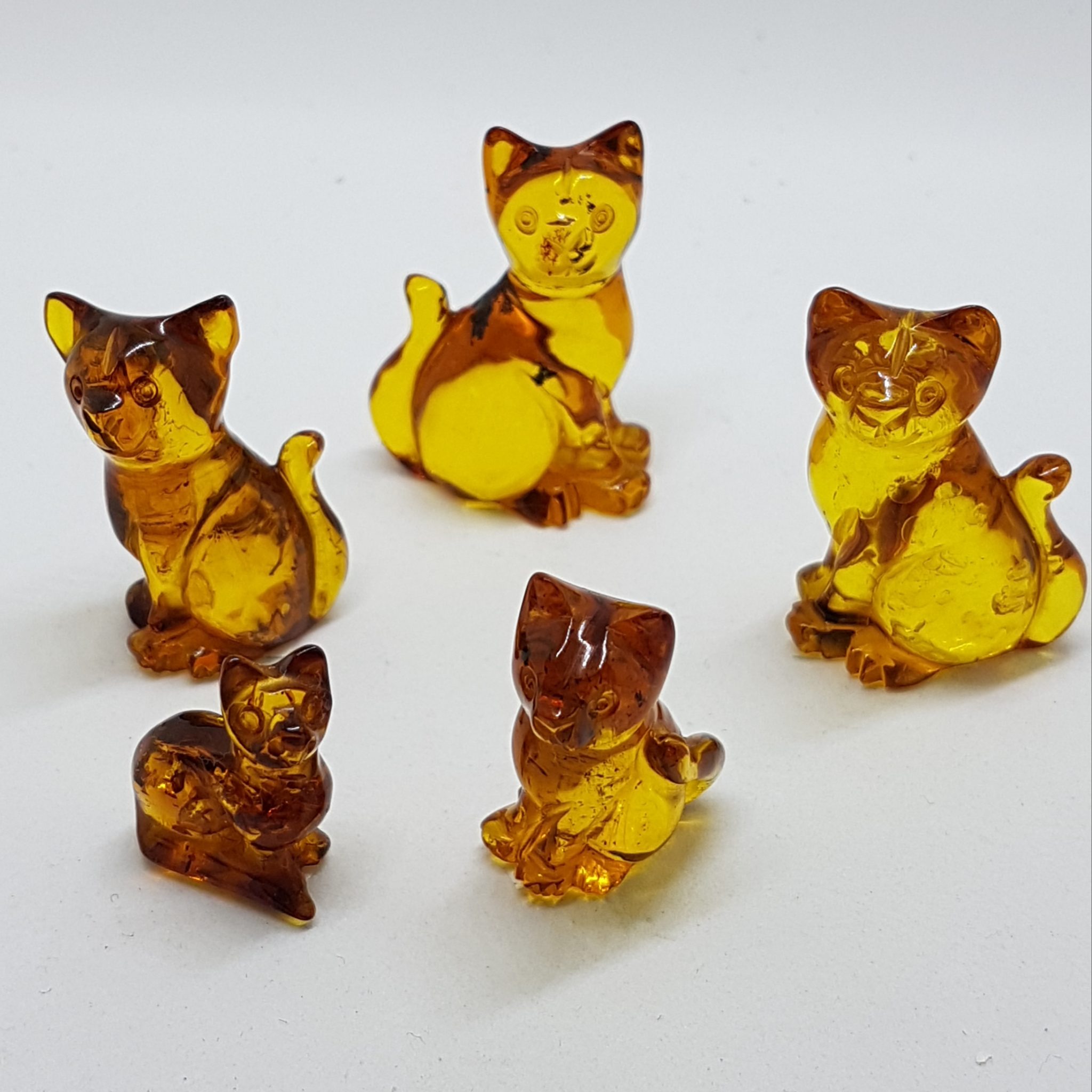 Hand Carved Natural Baltic Amber Small Cat Figurine / Statue