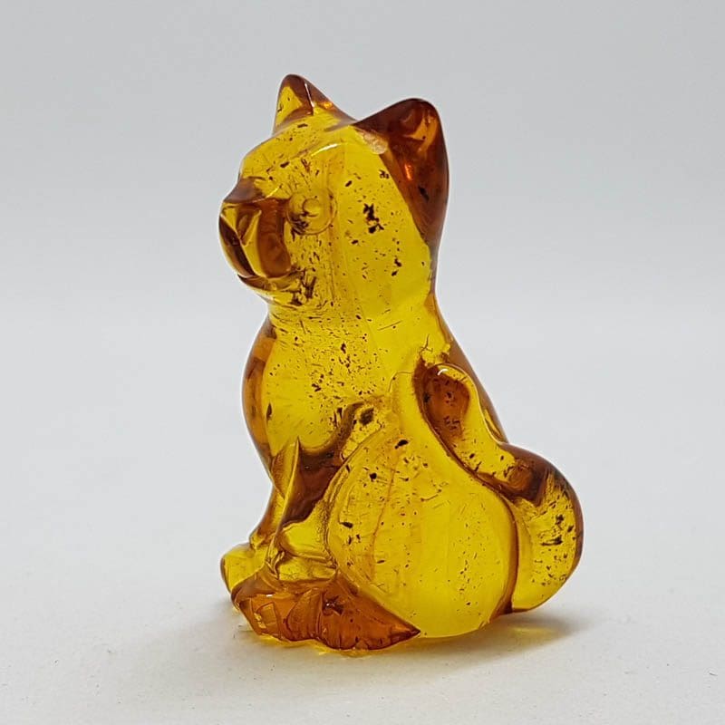 Hand Carved Natural Baltic Amber Small Cat Figurine / Statue 2
