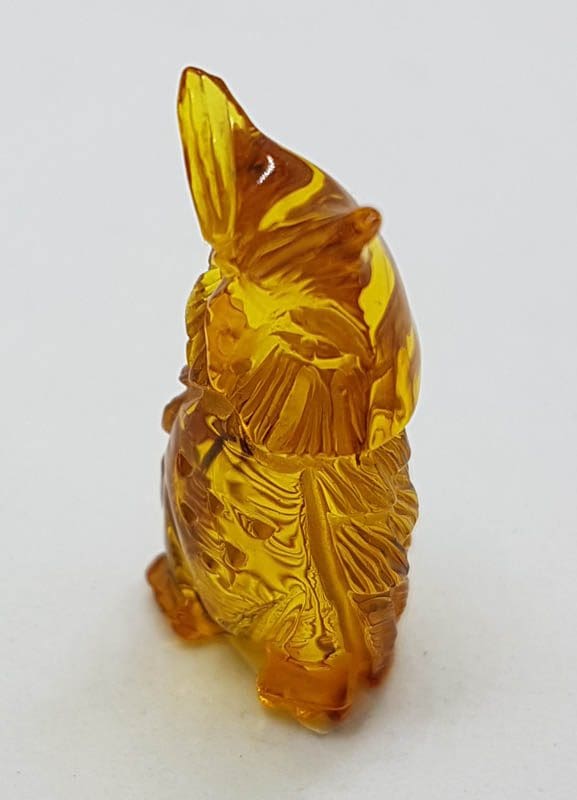 20200730_155700 Hand Carved Natural Baltic Amber Small Owl Figurine / Statue 3