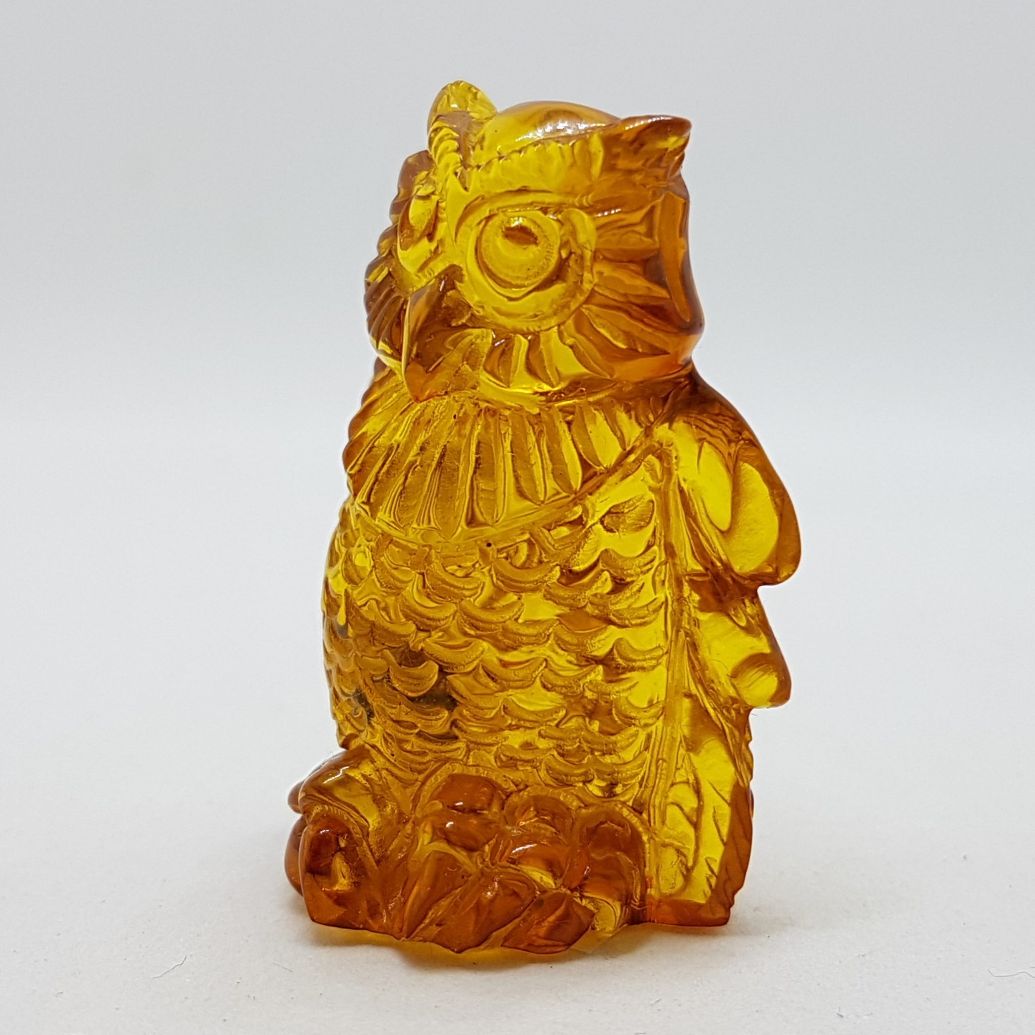 20200730_155808 Hand Carved Natural Baltic Amber Small Owl Figurine / Statue