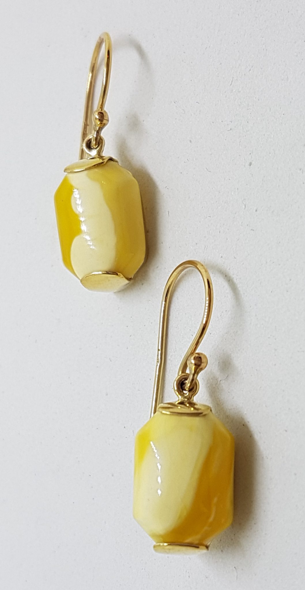 20200803_111414 9ct Yellow Gold Rectangular Natural Baltic Butter Amber Drop Earrings