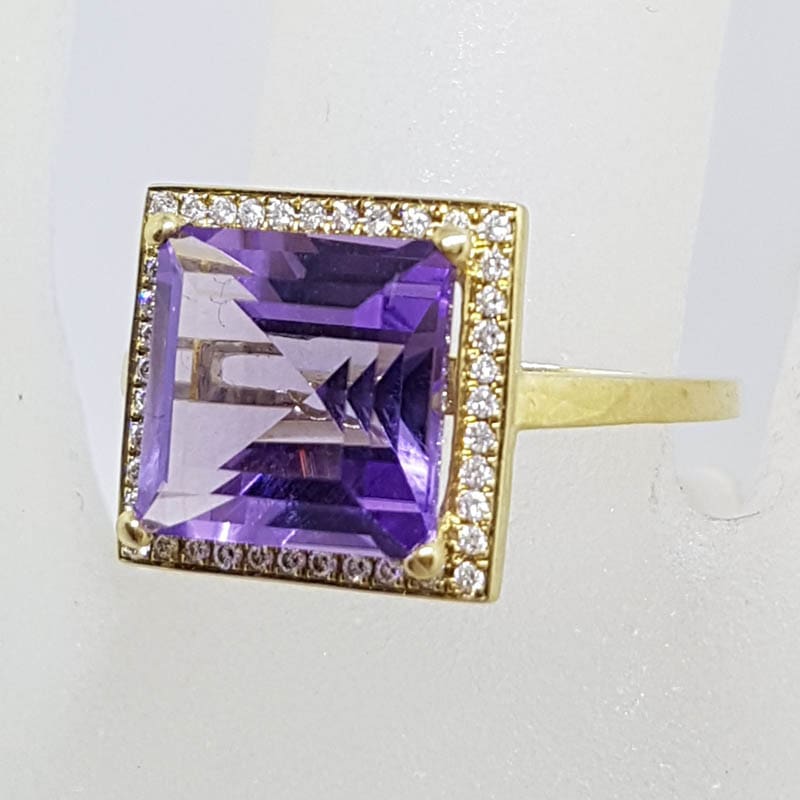9ct Yellow Gold Square Ring Large Amethyst surrounded by Diamonds
