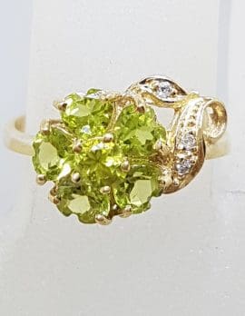 9ct Yellow Gold Peridot and Diamond Flower Ring