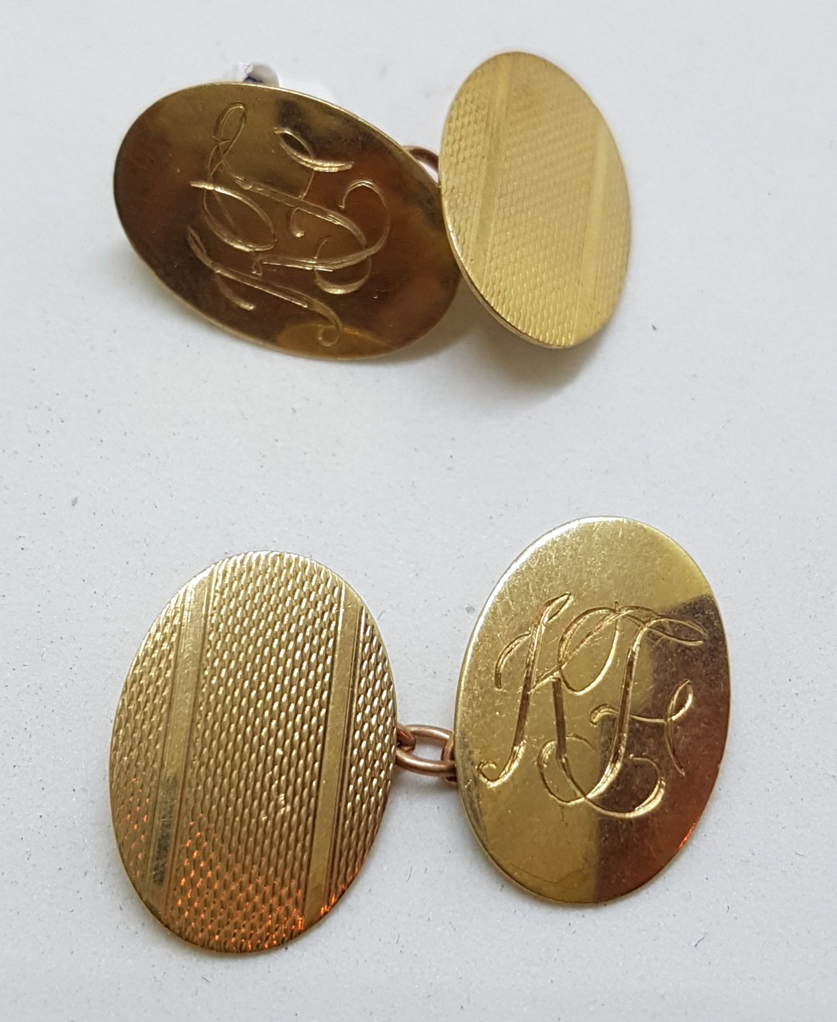 20200820_195253 9ct Yellow Gold Initialled "H.F.." Oval Cufflinks - Vintage / Antique