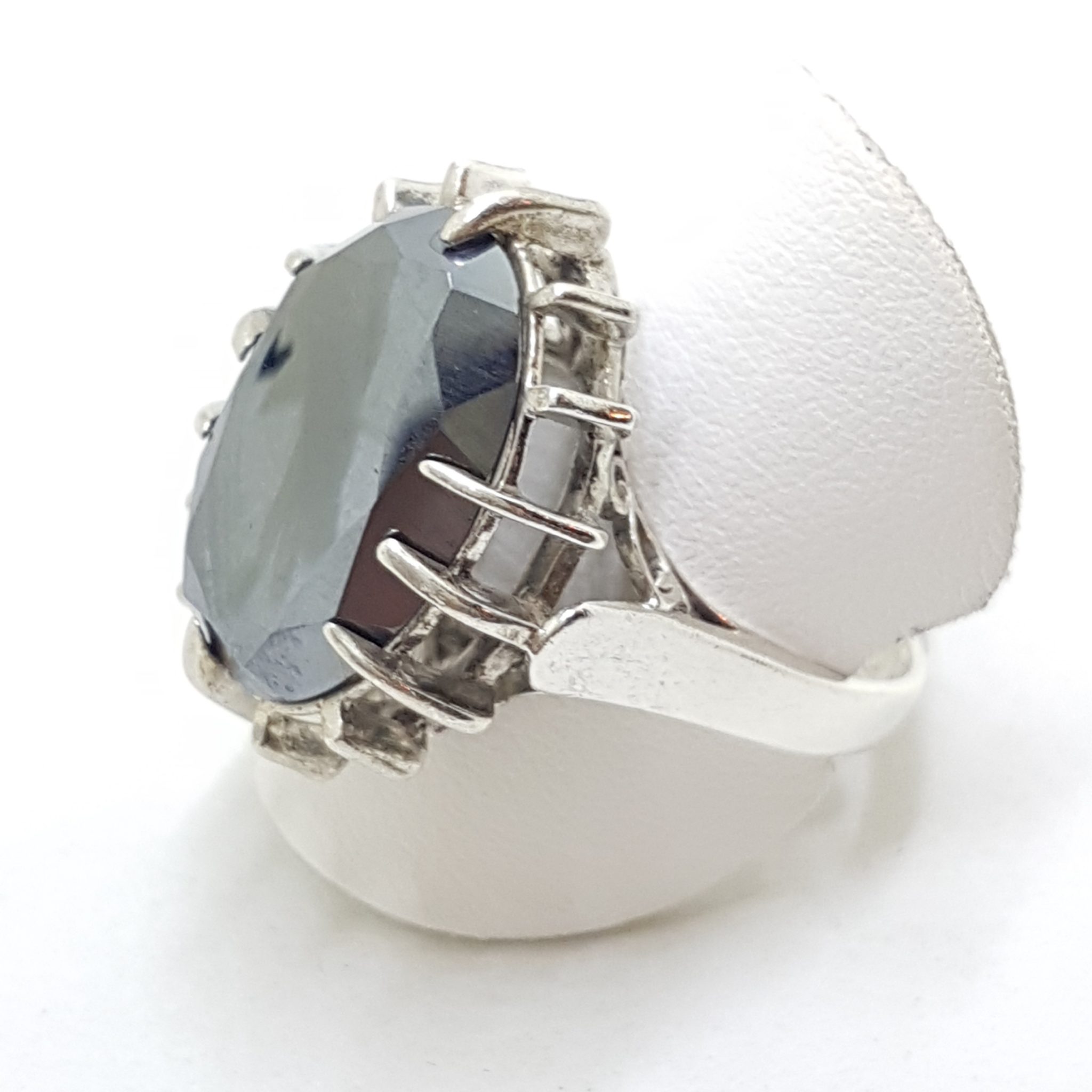 20200825_202921 Sterling Silver Large Claw Set Iron Ore / Hematite Ring - Antique / Vintage