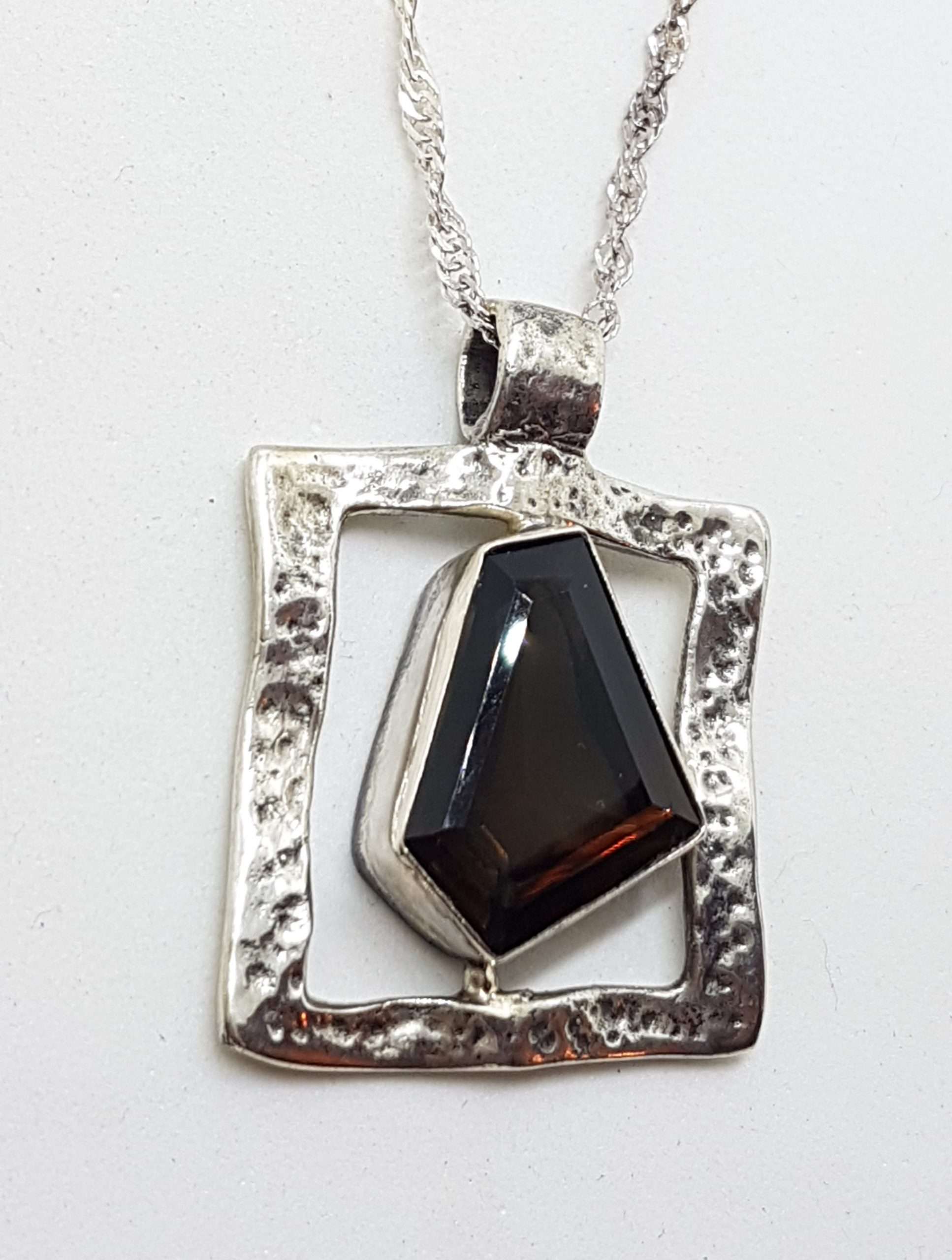 Sterling Silver Unusual Shape Smokey Quartz Sey in Beated Design Square Pendant on Silver Chain