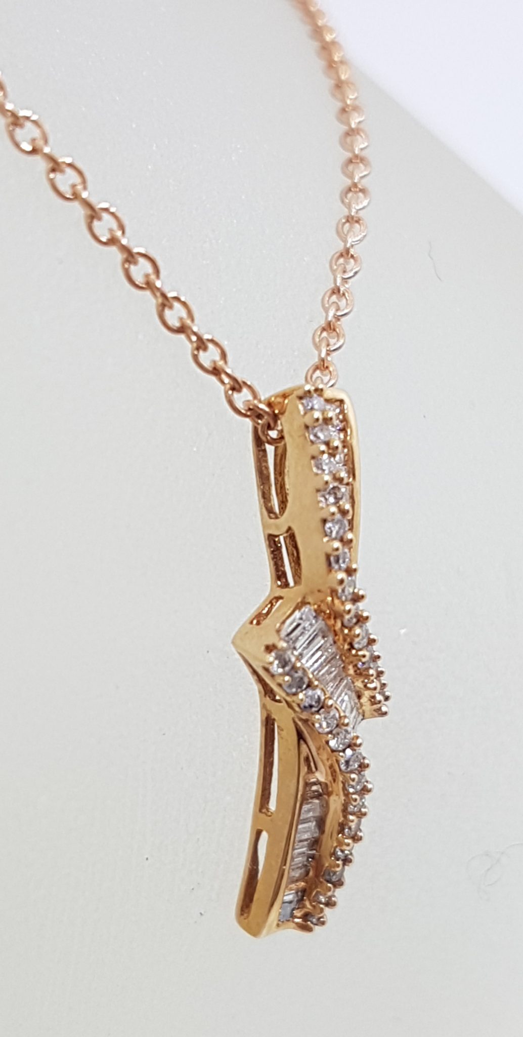 18ct Rose Gold Diamond Twist Pendant on 9ct Chain