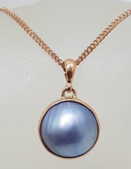 9ct Rose Gold Round Blue / Black Mabe Pearl Pendant on 9ct Chain