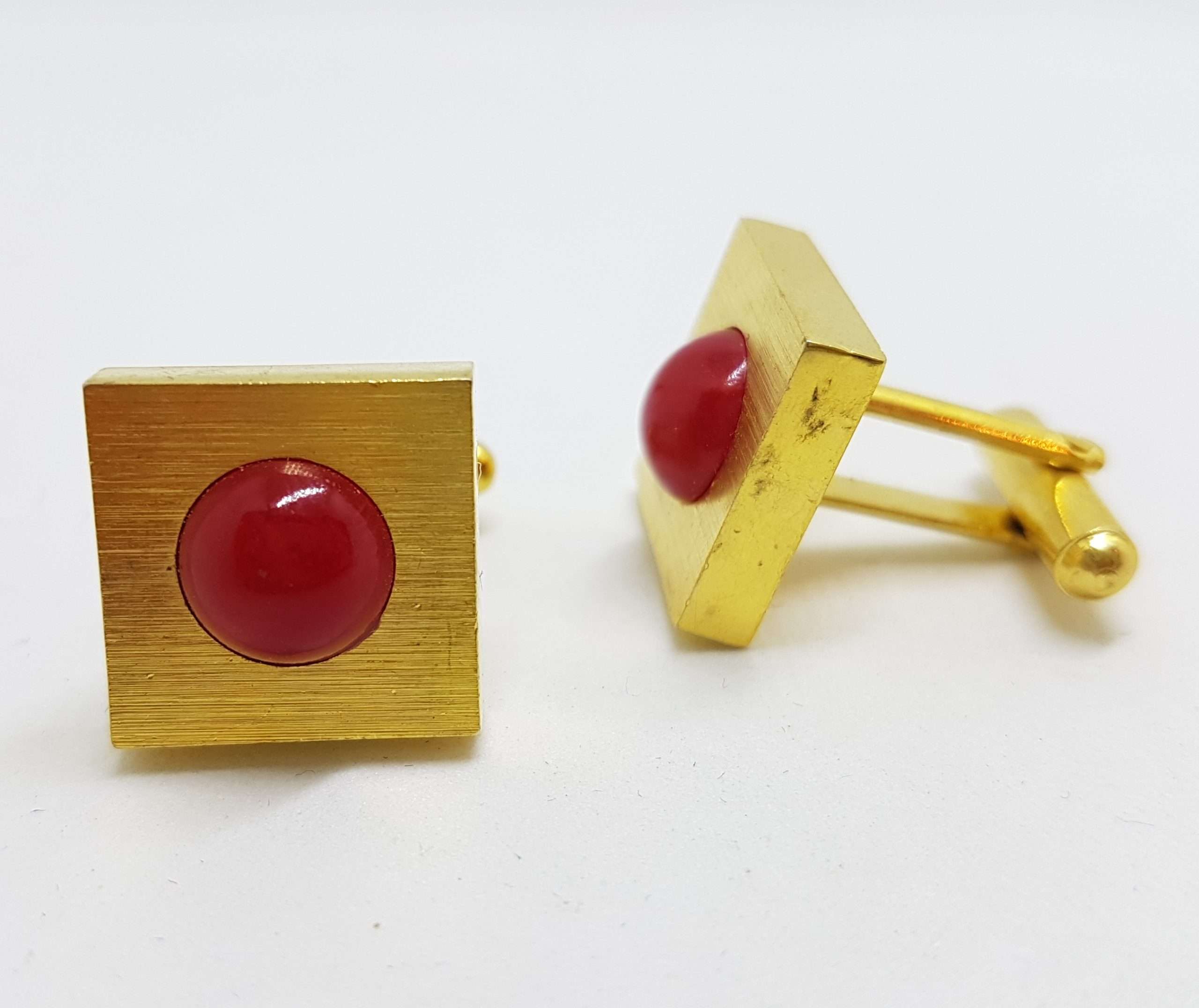 20200901_131947 Vintage Costume Gold Plated Cufflinks - Square - Red