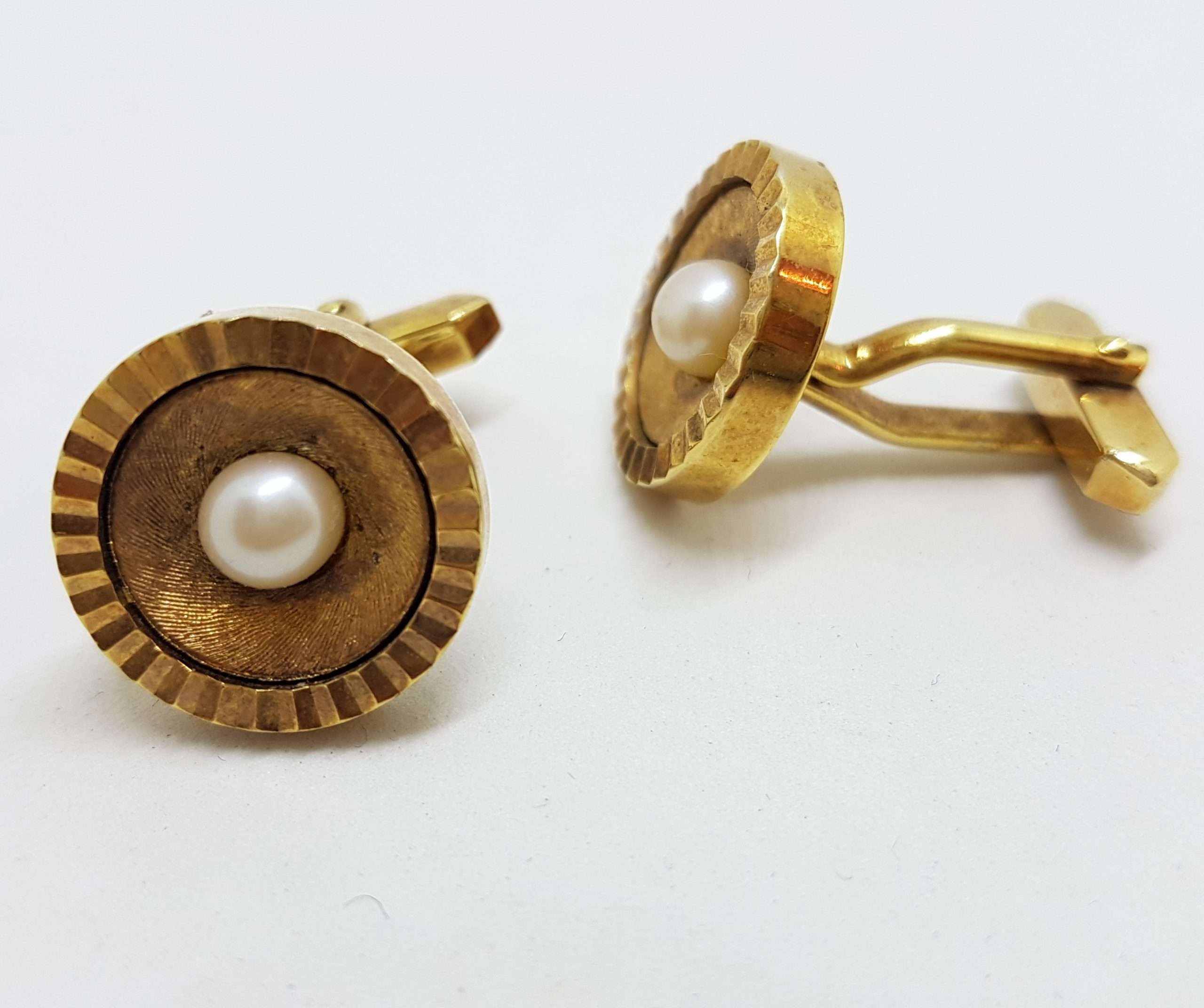 20200901_132236 Vintage Costume Gold Plated Cufflinks - Round - Pearl