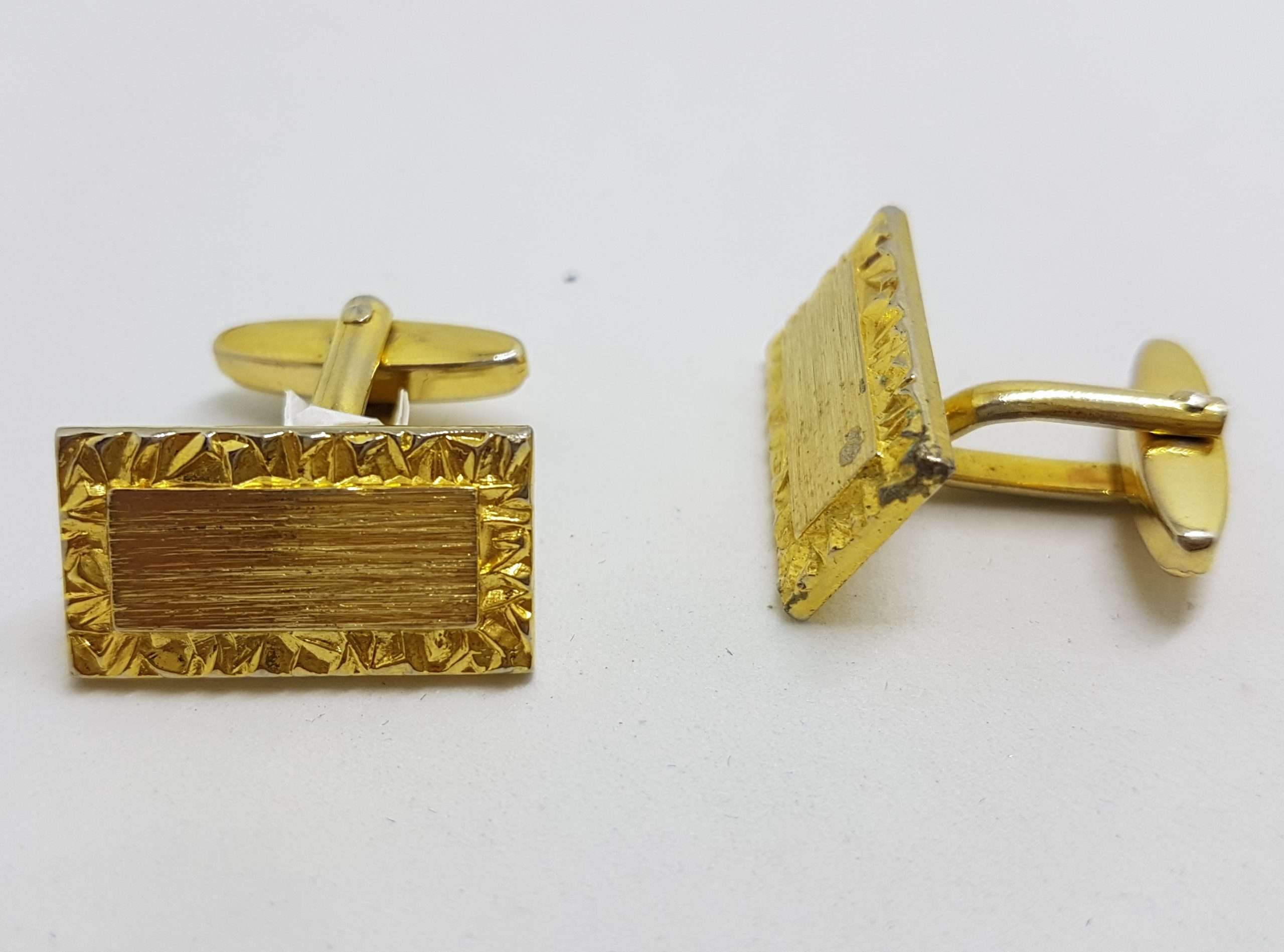 20200901_204616 Vintage Costume Gold Plated Cufflinks - Rectangular - Patterned