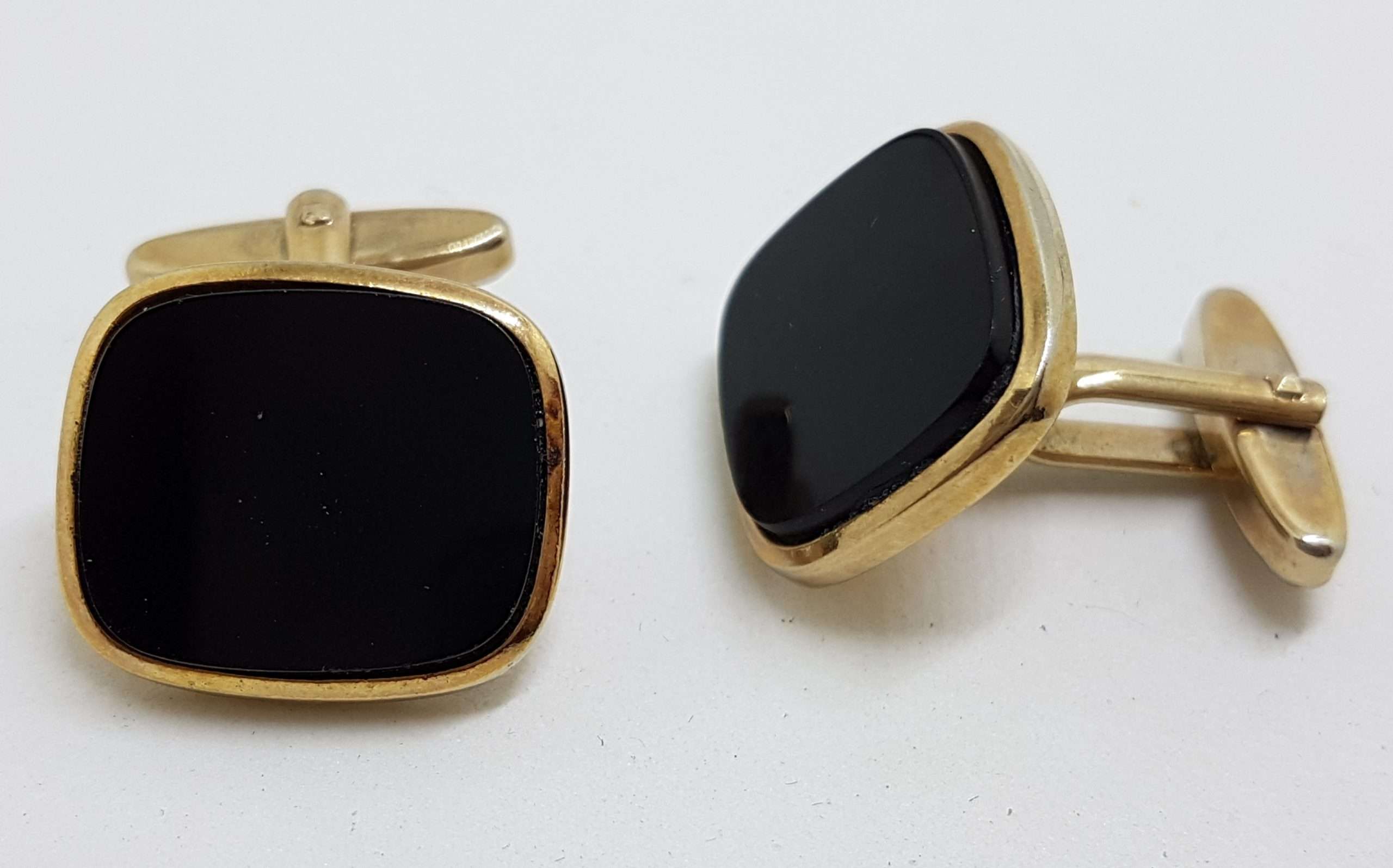 20200901_205337 Vintage Costume Gold Plated Cufflinks - Rectangular - Black
