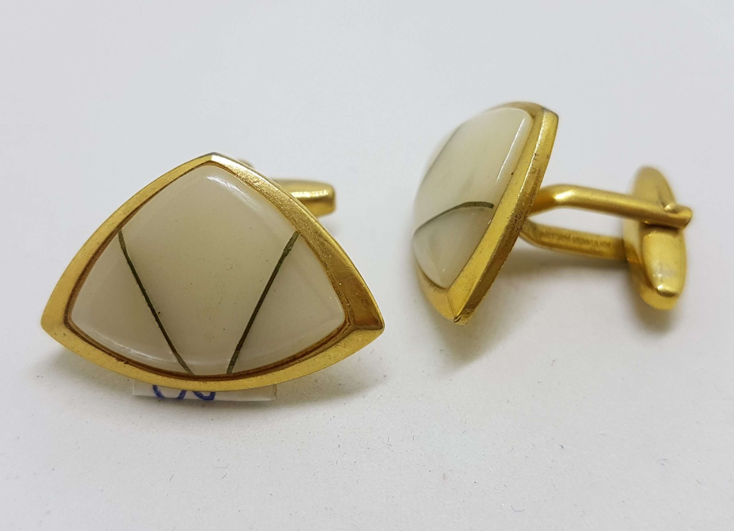 20200901_210417 Vintage Costume Gold Plated Cufflinks - Triangular - White