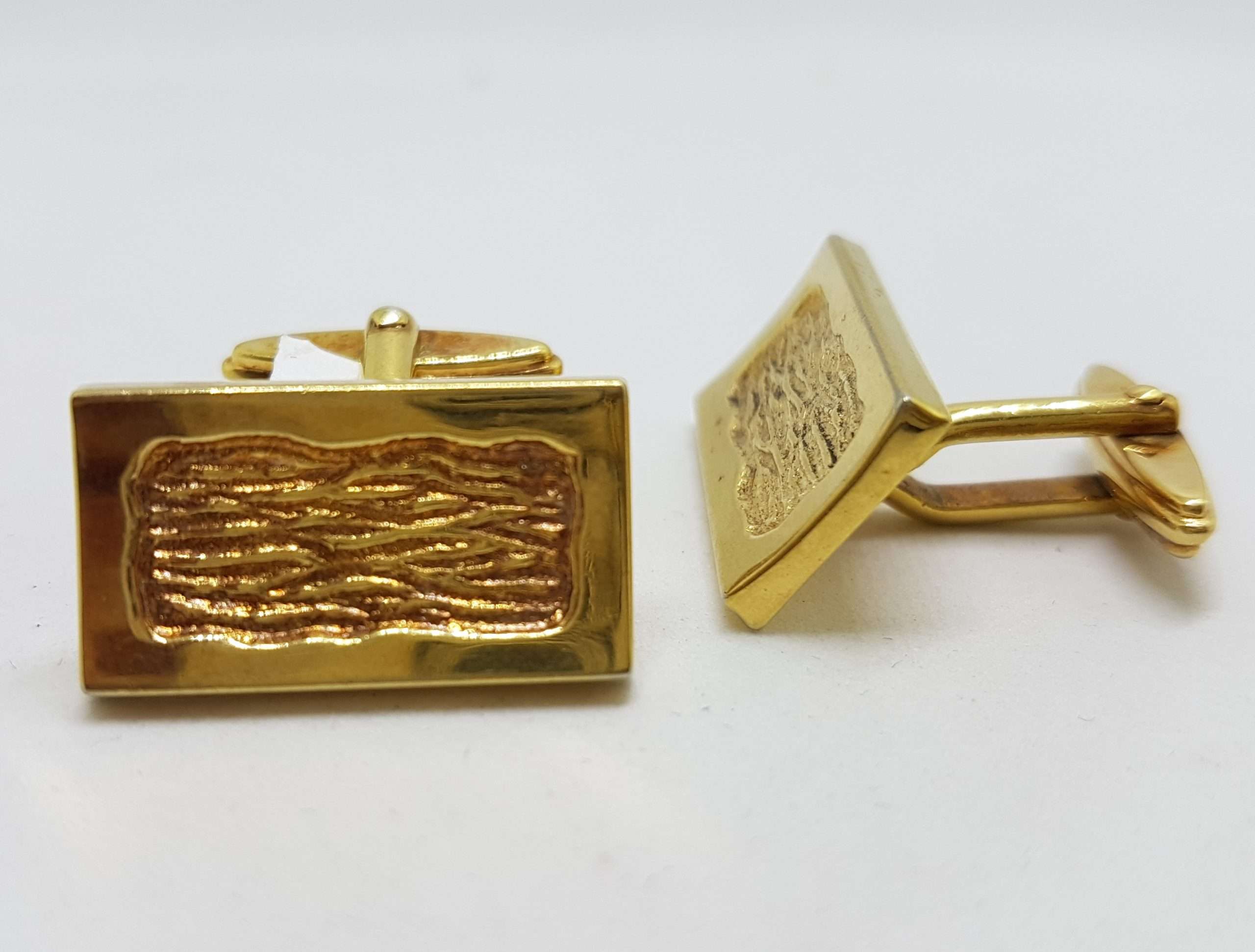20200901_213215 Vintage Costume Gold Plated Cufflinks - Rectangular - Patterned