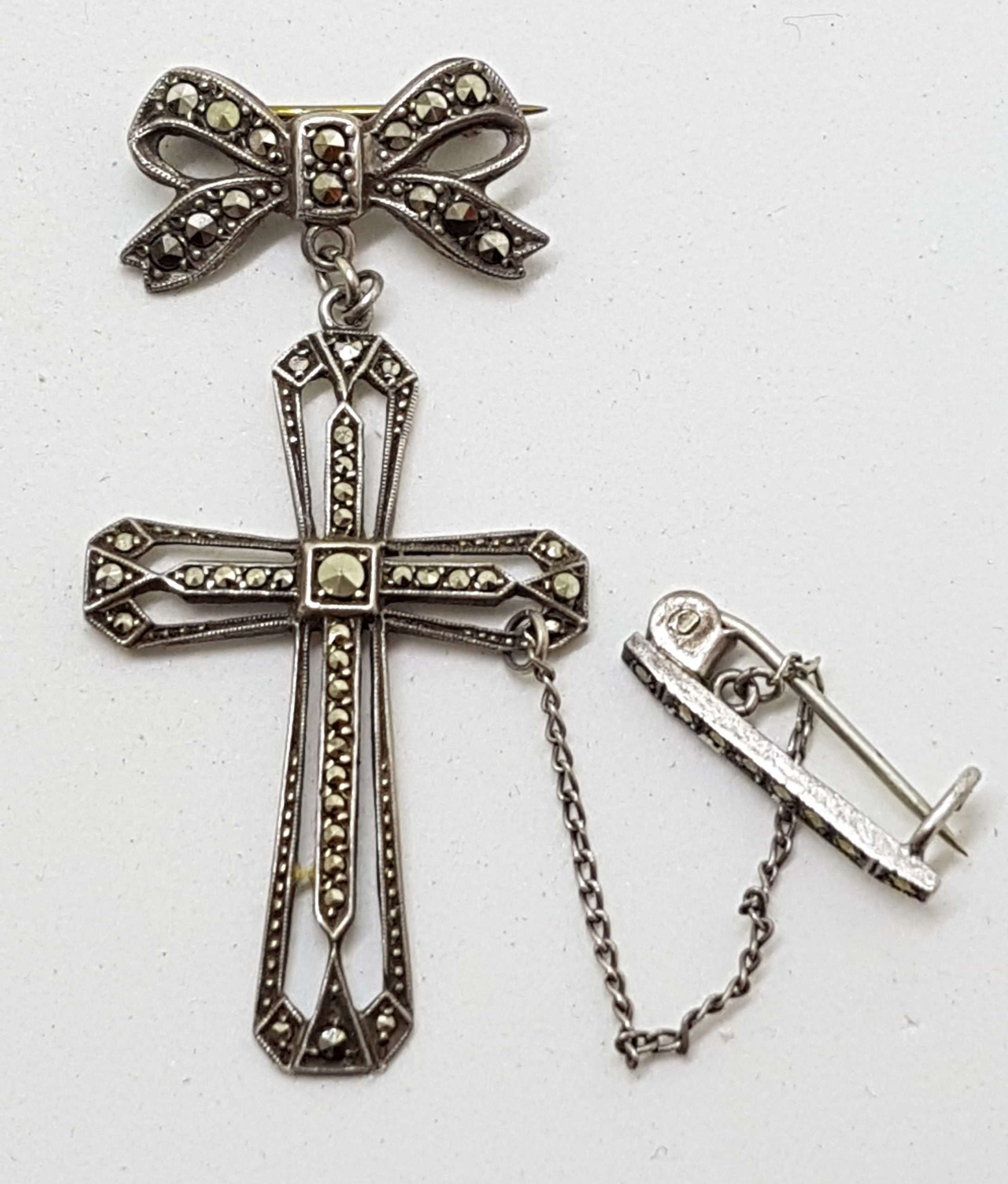 20200910_183209 Sterling Silver Vintage Marcasite Brooch – Large Cross / Crucifix on Bow