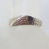 Sterling Silver Curved Patterned Band Ring - Gents / Ladies - Vintage