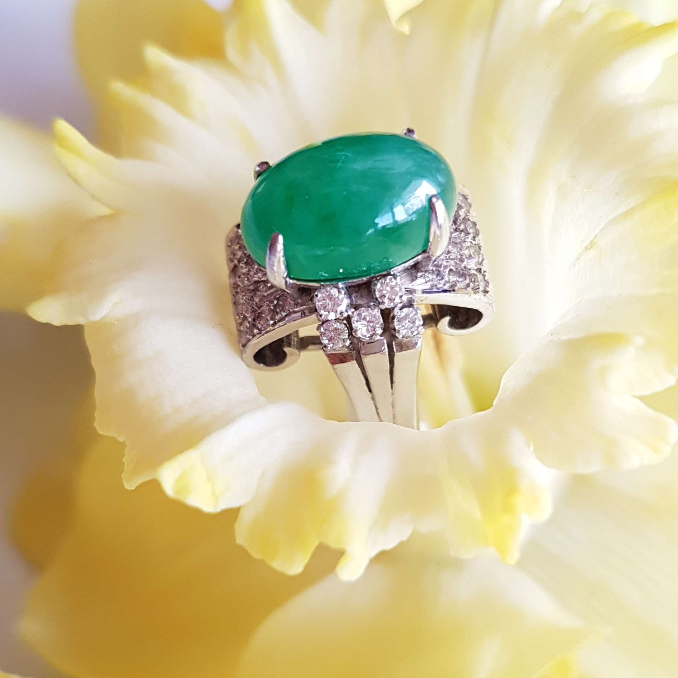 20200913_134429 18ct White Gold Large Oval Jade and Diamond Cluster Ring - Art Deco / Antique