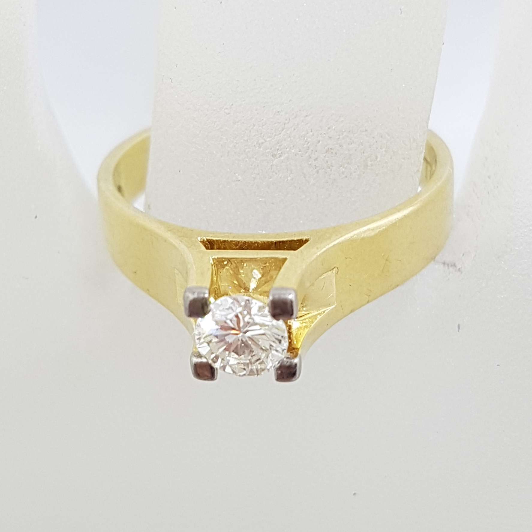 18ct Yellow Gold & Platinum Solitaire Diamond Ring - Antique / Vintage