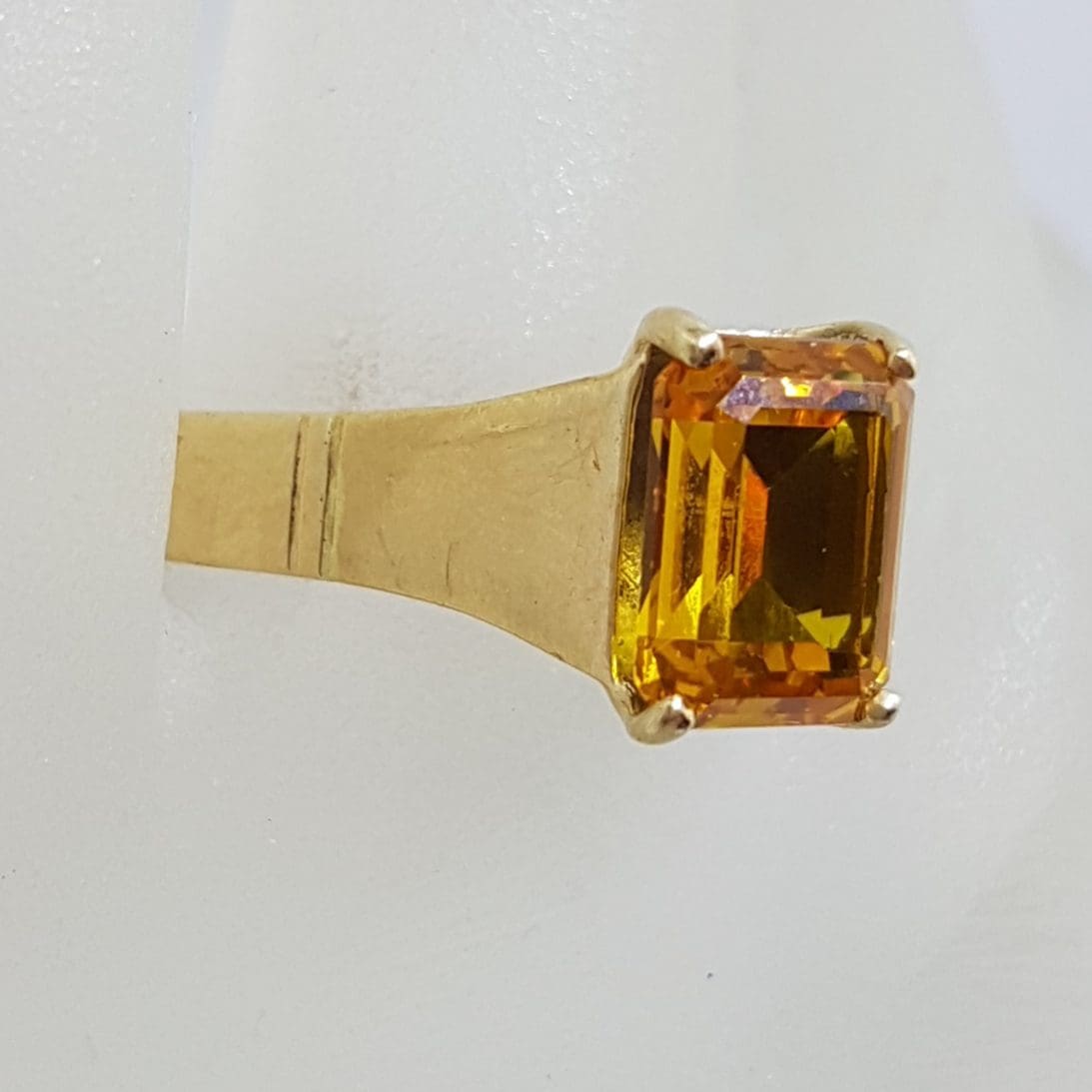 9ct Yellow Gold Rectangular Claw Set Yellow Paste Ring