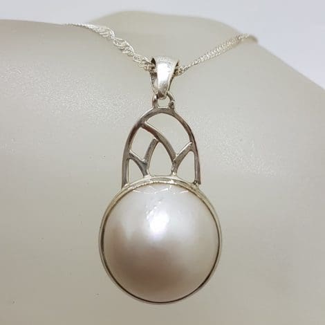 Sterling Silver Round Mabe Pearl Ornate Arch Shape Pendant on Silver Chain