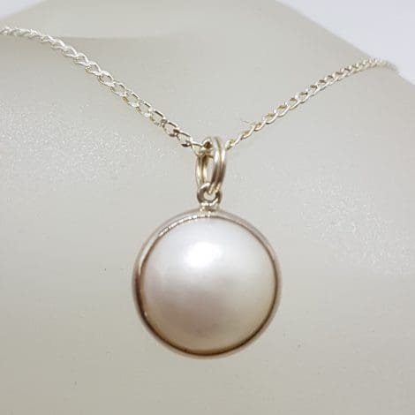 Sterling Silver Round Mabe Pearl Pendant on Silver Chain