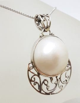 Sterling Silver Round Mabe Pearl Ornate Filigree Pendant on Silver Chain