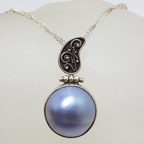 Sterling Silver Blue / Black Round Mabe Pearl with Ornate Top Pendant on Silver Chain