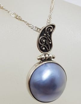Sterling Silver Blue / Black Round Mabe Pearl with Ornate Top Pendant on Silver Chain