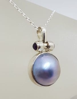 Sterling Silver Blue / Black Round Mabe Pearl with Onyx Pendant on Silver Chain