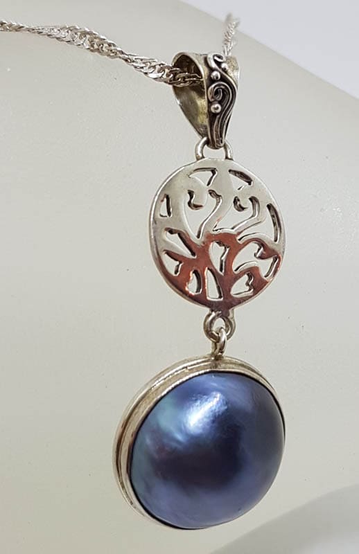 Sterling Silver Blue / Black Round Mabe Ornate Filigree Circle Pearl Pendant on Silver Chain
