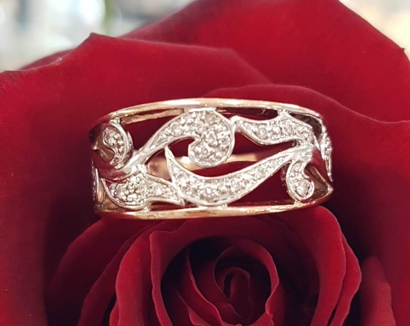 20201029_195946 9ct Rose Gold and White Gold Ornate Filigree Design Wide Diamond Ring