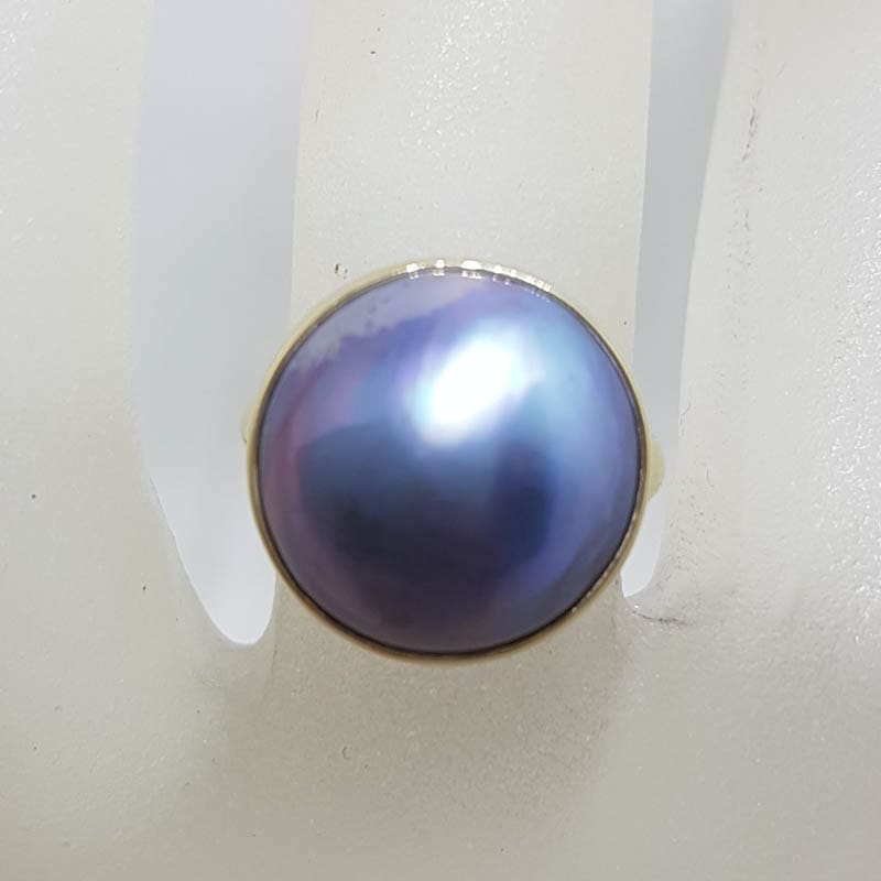 20201030_141236 9ct Yellow Gold Bezel Set Round Dark Blue / Black Mabe Pearl Ring