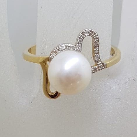 9ct Yellow Gold Unique Pearl and Diamond 2 Hearts Ring