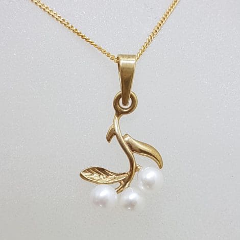 9ct Yellow Gold 3 Pearl with Leaf Design Pendant on Gold Chain