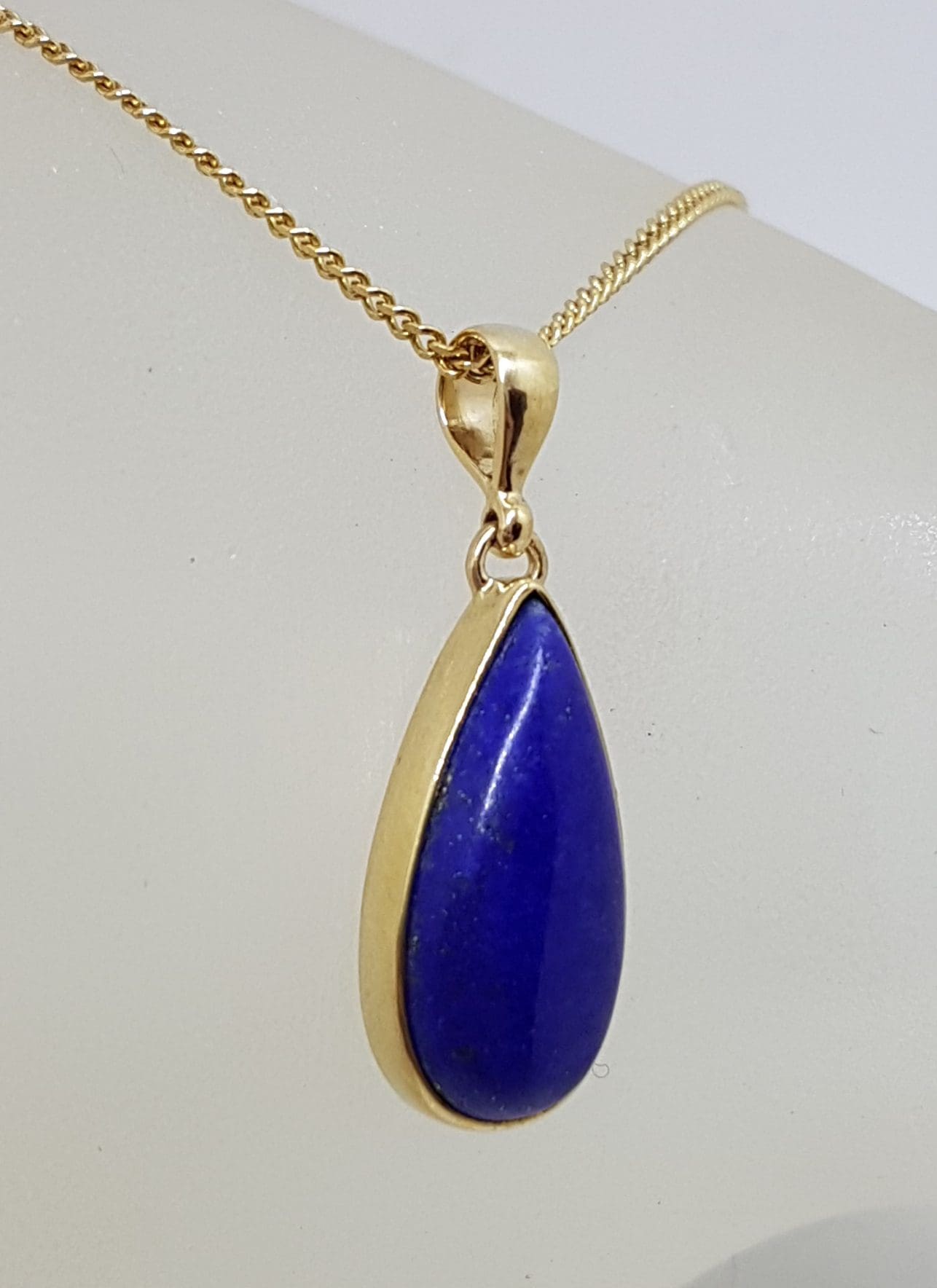 9ct Yellow Gold Lapis Lazuli Teardrop / Pear Shape Pendant on Gold Chain
