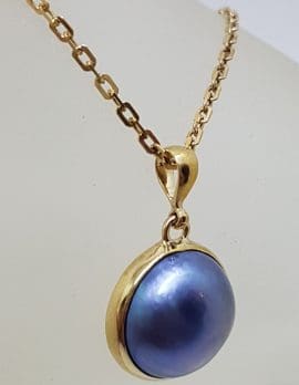 9ct Yellow Gold Round Blue / Black Mabe Pearl Pendant on Gold Chain