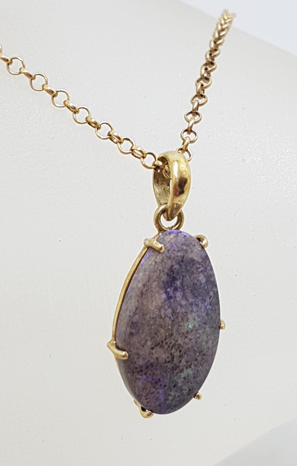 9ct Yellow Gold Boulder Opal on Gold Chain