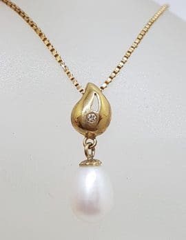 9ct Yellow Gold Pearl on Leaf with Diamond Drop Pendant on Gold Chain