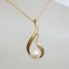 9ct Yellow Gold Pearl Twist Design Pendant on Gold Chain