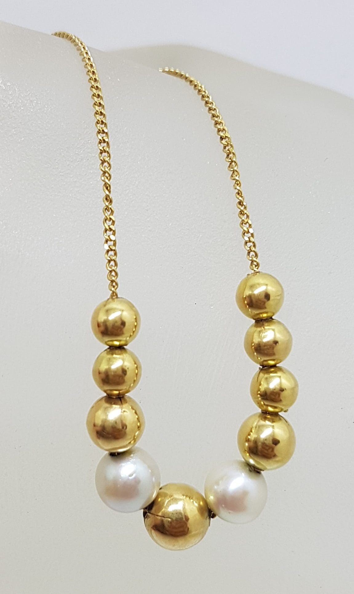 20201026_115325 9ct Yellow Gold Pearl and Gold Ball Collier / Necklace / Chain