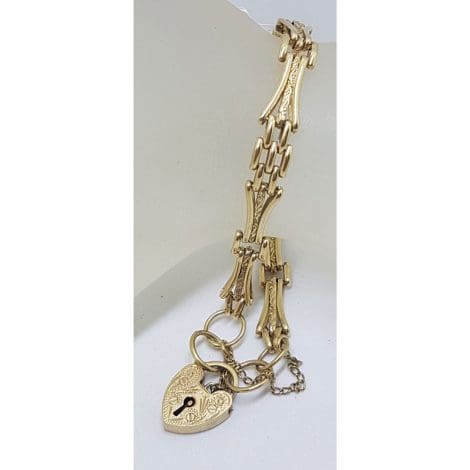 9ct Yellow Gold Gate Link Bracelet with Heart Padlock Clasp