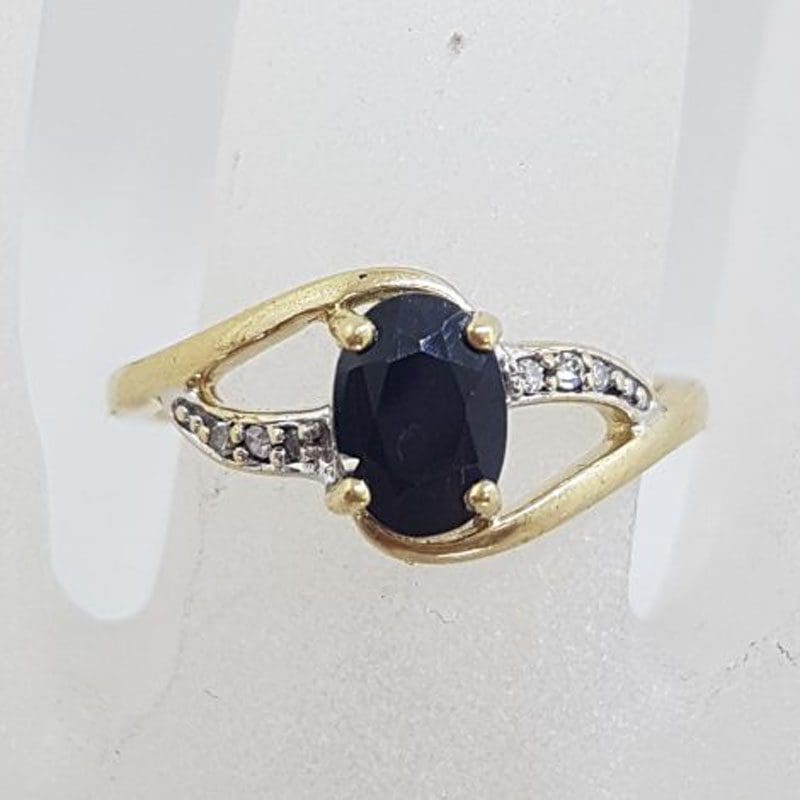 9ct Yellow Gold Oval Natural Sapphire with Diamond Ring