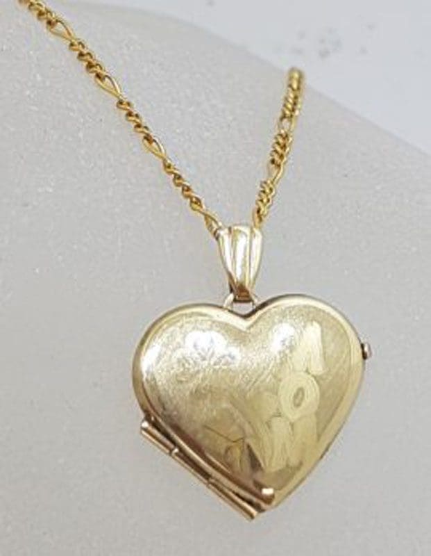 9ct Yellow Gold Heart Shaped "MOM" Locket Pendant on Gold Chain