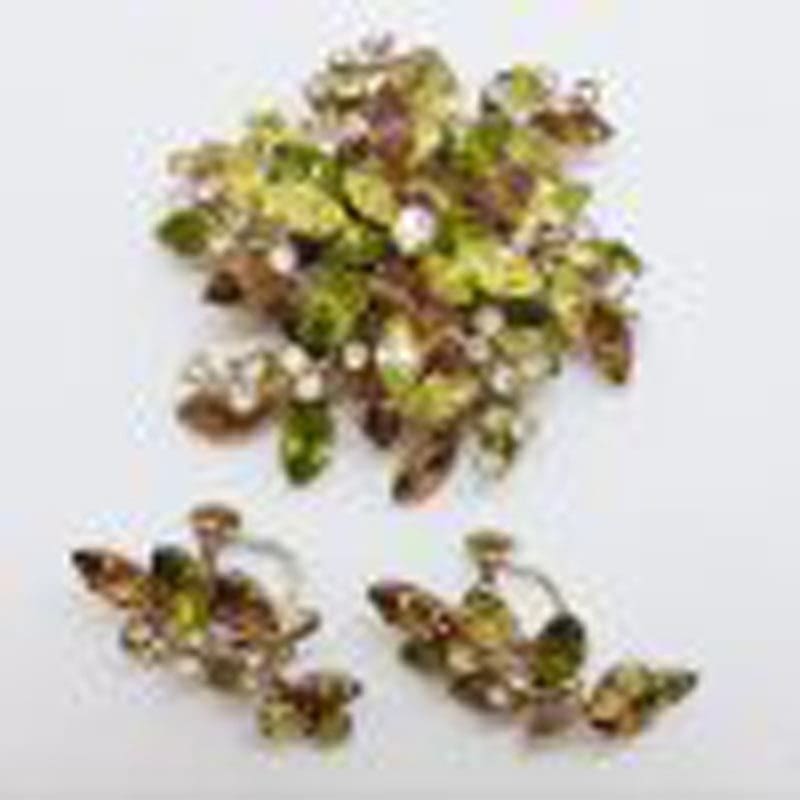 Plated Jewelcrest Clear, Green & Brown Rhinestone Cluster Brooch and Screw-On Earrings Set – Vintage Costume Jewellery