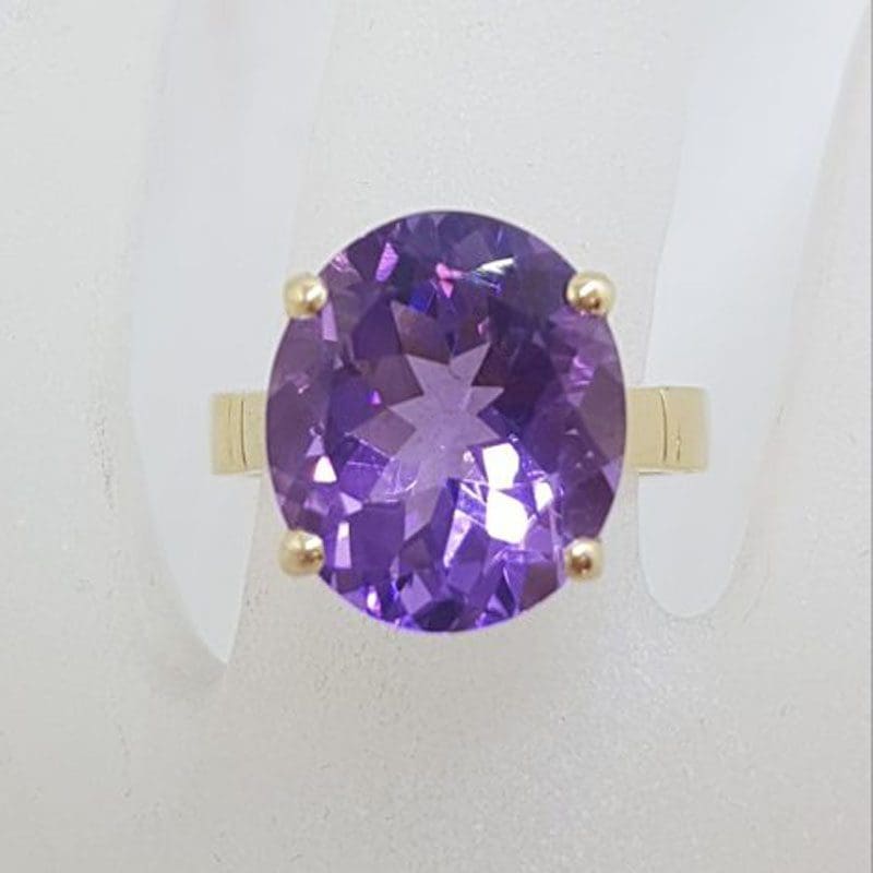 9ct Yellow Gold Oval Claw Set Amethyst Ring